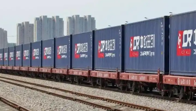 浙江中欧班列迈入 “26 通道时代”！跨里海新走廊开启铁海联运加速度